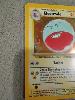 Pokemon Electrode 2/64 Jungle Holo Rare Vintage Card Mint Condition - Image 2