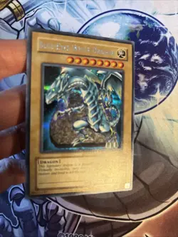 (WNU) Yugioh Blue-Eyes White Dragon PCK-001 Parallel Secret Rare Promo VLP - Image 2