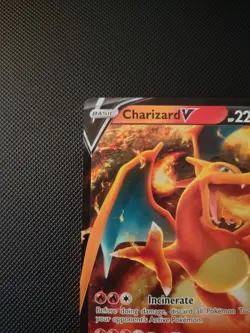 Pokemon Charizard V 017/172 Swsh09: Brilliant Stars Ultra Rare Holo 220 HP - Image 3