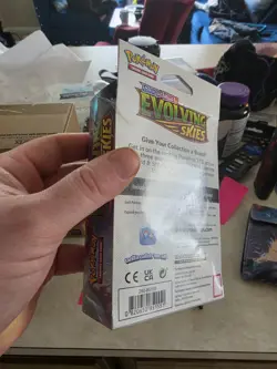 Sealed 3 Pack Evolving Skies Hanger Box Pokemon TCG Sword & Shield booster 820650851551 - Image 2