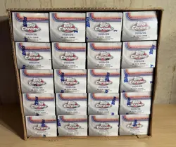 2025-26 TOPPS CHROME BASKETBALL BLASTER BOX (28 Cards) IN HAND - Image 1