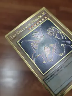 LP Red-Eyes Black Dragon MAGO-EN003 1st Edition MAXIMUM GOLD RARE Yu-Gi-Oh! - Image 2