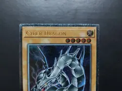 Yugioh - Cyber Dragon OP16-EN001 Ultimate Rare - Image 2