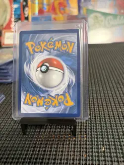 Pikachu V Ultra Rare - 043/185 Vivid Voltage - Pokemon TCG - Mint/NM - Image 2