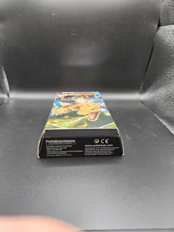 Pokemon Sword & Shield Vivid Voltage Charizard Theme Deck Brand New Sealed 820650807572 - Image 4
