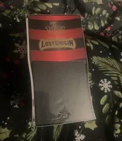 Pokemon Sword & Shield Lost Origin Elite Trainer Box Giratina English - Image 1