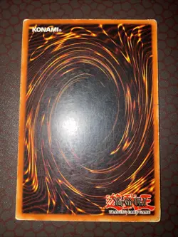 Yu-Gi-Oh! Dark Magician -SDY-006- Ultra Rare- Unlimited DAMAGED! - Image 4