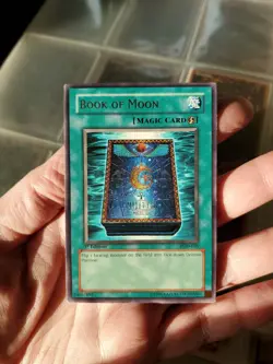 Yugioh 1x Book Of Moon PGD-035 Rare 1st Edition Light Play - Image 1