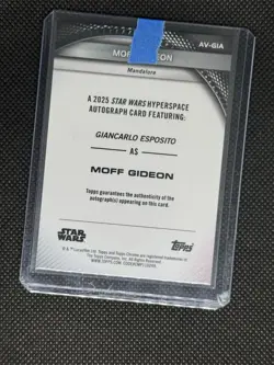 🏍2025 TOPPS CHROME STAR WARS HYPERSPACE REFRACTOR AUTO MOFF GIDEON - Image 2
