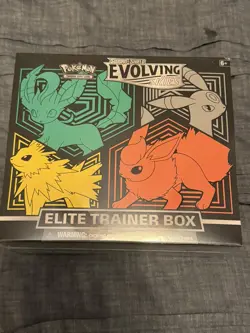 Pokemon Evolving Skies Elite Trainer Box (Leafeon/Umbreon/Jolteon/Flareon Sealed - Image 1