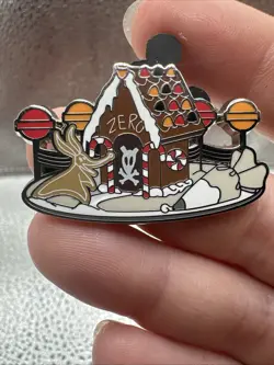 Disney Gingerbread Pin Series. Zero Dog House. Nightmare Before Christmas - Image 1