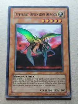 Different Dimension Dragon - DCR-015 - Unlimited - Super Rare - YuGiOh-LP - Image 1