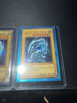 Yu-Gi-Oh! Blue-Eyes White Dragon 1996 SDK-001 LP (3 cards) - Image 1