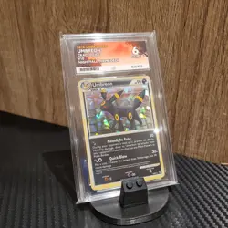 TCG Pokemon Umbreon 10/90 Undaunted Cracked Ice Holo Card - Image 1