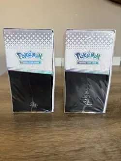 Pokemon TCG Scarlet & Violet Prismatic Evolutions Pokemon Center ETB - Sealed ✅ - Image 5