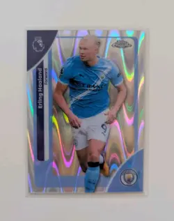 Football Card Erling Haaland Topps Chrome 2025/26 Wave Refractor - Image 1