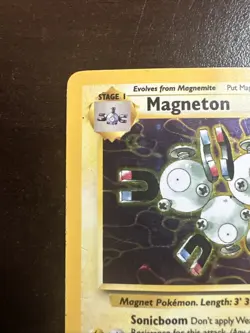 Magneton 11/62 Holo Rare DMG Pokemon TCG Fossil WOTC DMG - Image 2