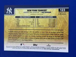 ⚾ 2025 Topps Baseball Golden Mirror Image Variation #123 New York YANKEES Team ⚾ - Image 3