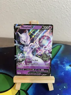 Pokemon TCG Mewtwo v Full Art Holo Ultra Rare Card 030/078 Pokemon Go - Image 1