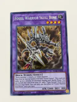 Yugioh Fossil Dragon Warrior Skullgar Skull King Secret Rare NM Free Holo Card B - Image 4