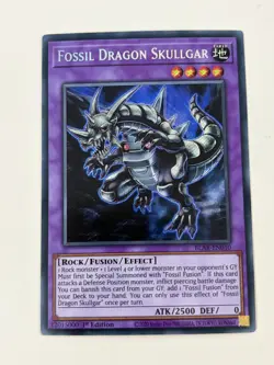Yugioh Fossil Dragon Warrior Skullgar Skull King Secret Rare NM Free Holo Card B - Image 5