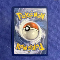 Pokemon Celebi 009/185 Amazing Rare Vivid Voltage Pokemon Card - NM (b) - Image 2