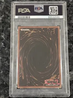 Yugioh TCG Blue-Eyes White Dragon SDK-001 1st Edition Ultra Rare PSA 5 EX - Image 2