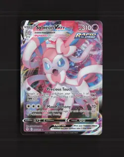 Sylveon VMAX 075/203 Evolving Skies Ultra Rare Holo Pokemon Card NM - Image 1