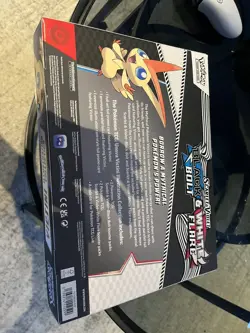 Pokemon TCG: Black Bolt & White Flare Unova Victini Illustration Collection - Image 2