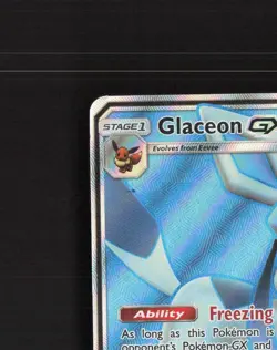 Glaceon GX 141/156 Ultra Prism Full Art Ultra Rare Holo Pokemon Card DMG - Image 3