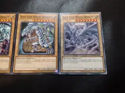 3x Blue-Eyes White Dragon SDWD-EN001-EN003 Common Yugioh Playset NM - Image 3