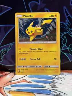 2017 Pokemon Promo Holo Foil SM81 PIKACHU Card NM Mint Looks Unplayed - Image 1