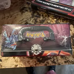 Pokemon TCG CHARIZARD Collectors Treasure Chest Lunchbox Tin BRAND NEW SEALED - Image 2