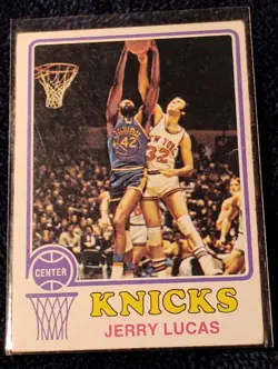 1973-74 Topps Basketball - #125 Jerry Lucas - New York Knicks VG-EX Condition - Image 1