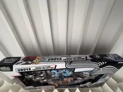 Pokemon TCG Unova Heavy Hitters Premium Collection Box Promo & Oversized Cards - Image 2