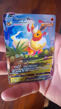 Flareon VMAX SWSH180 Sword & Shield Promo Holo Card Near Mint Condition - Image 2