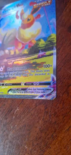 Flareon VMAX SWSH180 Sword & Shield Promo Holo Card Near Mint Condition - Image 3
