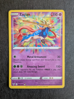 Zacian 082/185 Amazing Rare Holo Vivid Voltage Pokemon Card NM - Image 1