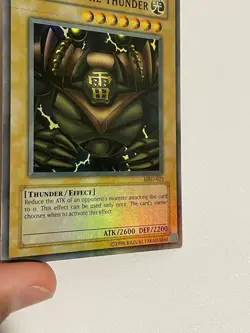 Yu-Gi-Oh! 2002 Sanga Of The Thunder MRD-025 Faded Ink Error Misprint Holo Bleed - Image 4