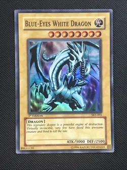 Blue-Eyes White Dragon - SKE-001 - Super Rare 1st Edition Lightly Played - Image 1