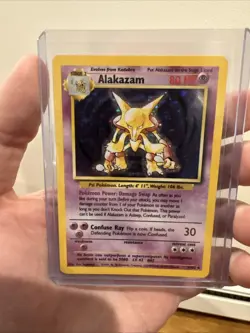 Alakazam Holo Base Set 1/102 Pokemon TCG Card NM/LP Condition - Image 2
