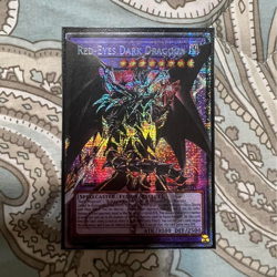 Yu-Gi-Oh! Red-Eyes Dark Dragoon Fusion Effect Holo Card Konami - Image 1