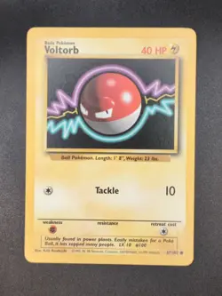 Voltorb 67/102 - BASE SET Unlimited - 1999 Vintage Pokemon - Near Mint NM - Image 1