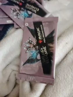 Sealed Wilds of Eldraine WOE Premium Foil Promo Booster 8 Pack magic MTG A Box - Image 2