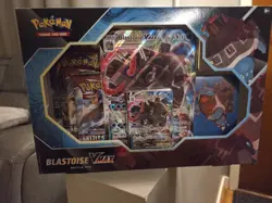 Pokemon TCG Blastoise VMAX Battle Box Sealed - Image 1