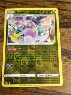 Pokemon - Goodra - 197/264 - Rare - Reverse Holo - Fusion Strike - NM/M - Image 1