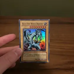 Yugioh Blue-Eyes White Dragon SKE-001 1st Edition Super Rare NM - Image 1