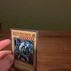 Yugioh Blue-Eyes White Dragon SKE-001 1st Edition Super Rare NM - Image 4