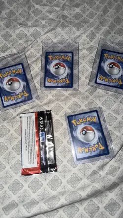 Pokemon Series 1 Squirtle Bulbasaur Charmander Pikachu Lot 5 Standard Card Stock - Image 2