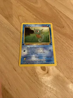 Horsea 49/62 1st Edition Fossil Common Pokemon Card - Image 2